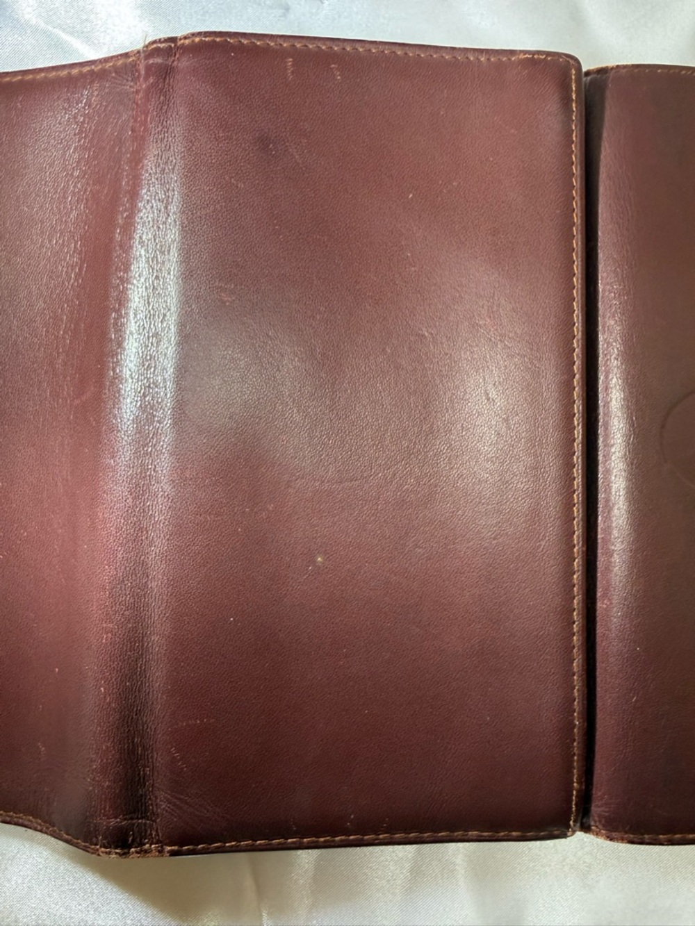 Cartier Must de Cartier Burgundy Leather Long Wallet Gold-tone Corners - Picture 10 of 16